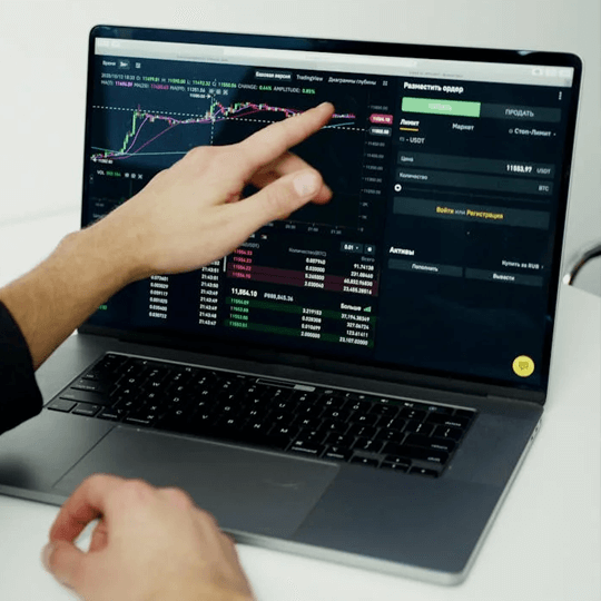 Háló Finthra teljesítmény analitika illusztráció